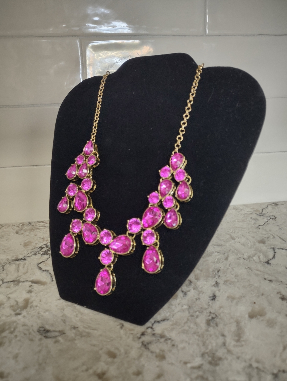 Vibrant Fuchsia Pink & Gold Statement Necklace | Teardrop Gemstone Cluster | - Picture 3 of 4
